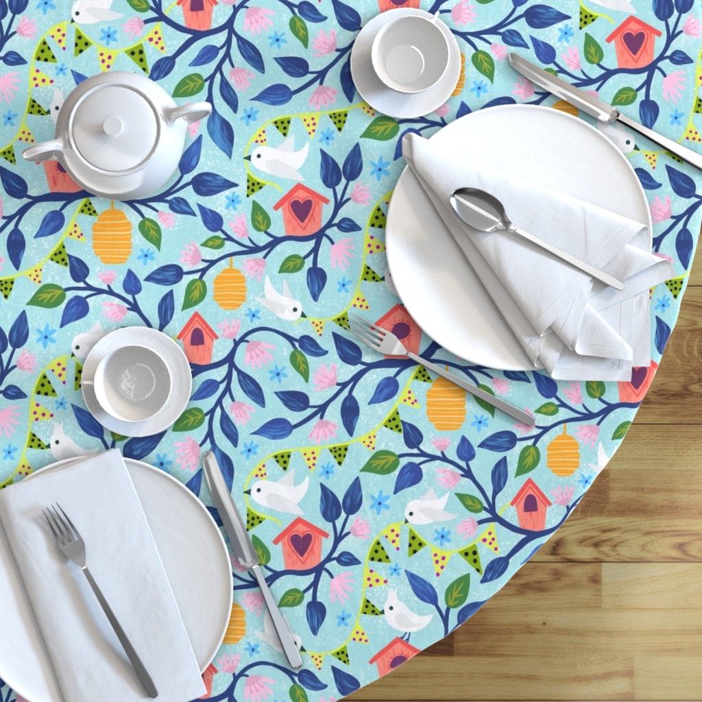 lets decorate with bunting tablecloth